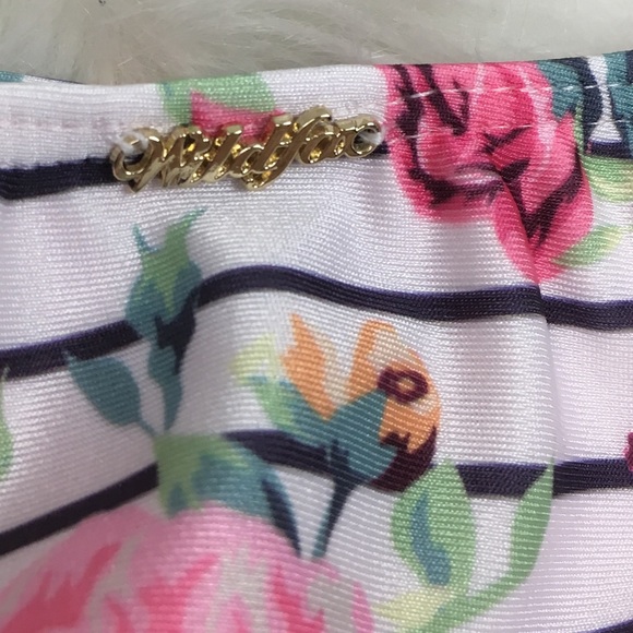 WILDFOX | White Pink Floral Bikini Bottom -E90 - Picture 5 of 7